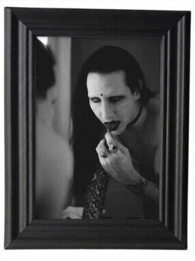 Marilyn Manson Make Up Metal Gothic Rock Alternative punk edgy Goth 90s retro